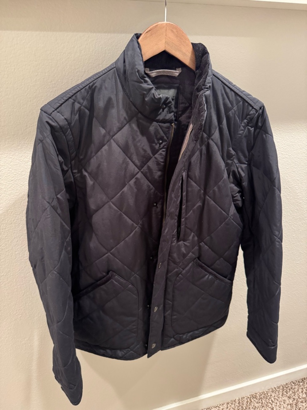 Men's J. Crew Quilted Black Jacket - Classic Lightweight Coat